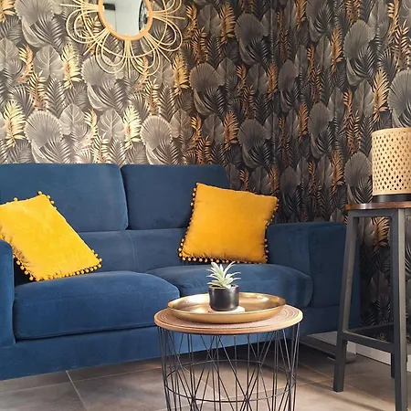 Chez Dominique Et Bruno A 20 Mm Du Puydufou