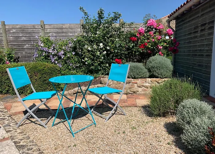 Chez Dominique Et Bruno A 20 Mm Du Puydufou