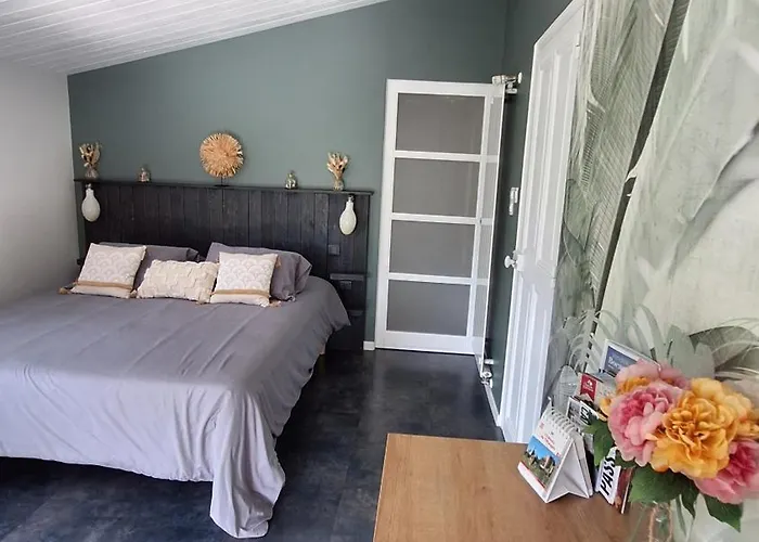 Chez Dominique Et Bruno A 20 Mm Du Puydufou Apartamento *